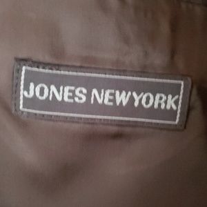 Jones New York Suits & Blazers - Vintage Jones New York 2 Piece Suit Jones New York Suits & Blazers - Vintage Jones New York 2 Piece Suit